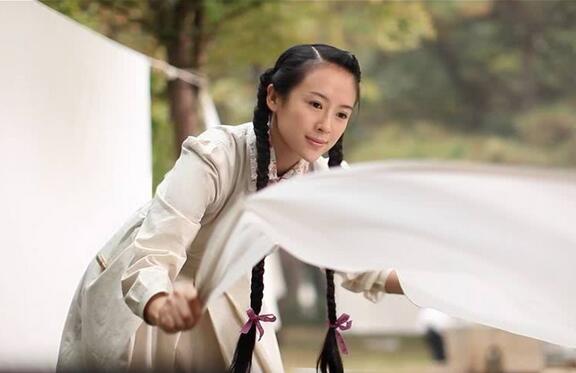 延禧攻略吳謹(jǐn)言被揉臉力證沒整容？港媒稱她是第二個(gè)章子怡