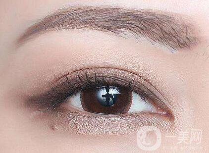 割雙眼皮多久后熱敷 如何護理