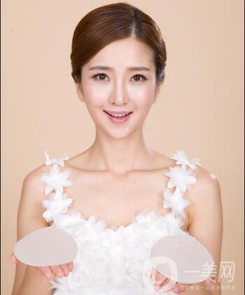 妙桃隆胸費用 價格詳情一覽