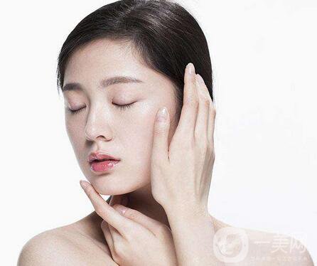 如何消除雙下巴？ 怎么減雙下巴？