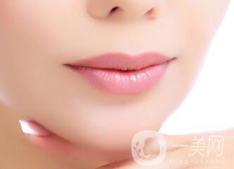 雙下巴抽脂手術(shù)一般需要多少錢？