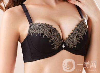 隆胸取出醫(yī)院介紹？隆胸取出后應(yīng)該要注意什么