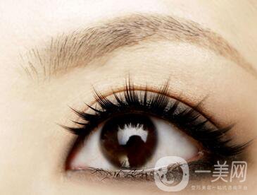 開眼角手術(shù)價(jià)格是多少？