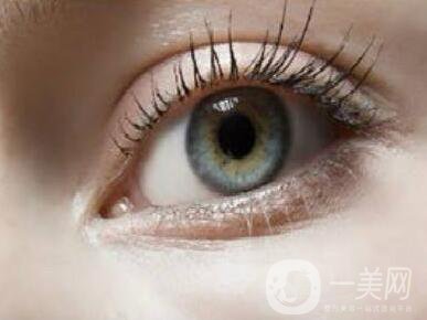 割雙眼皮變化大嗎？