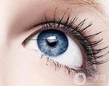 割雙眼皮變化大嗎？