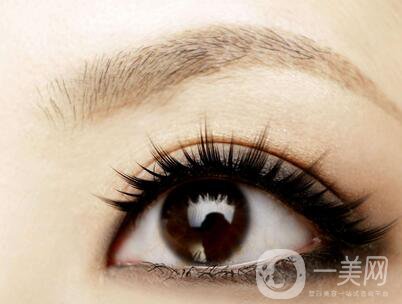 割雙眼皮怎樣可以快速消腫？