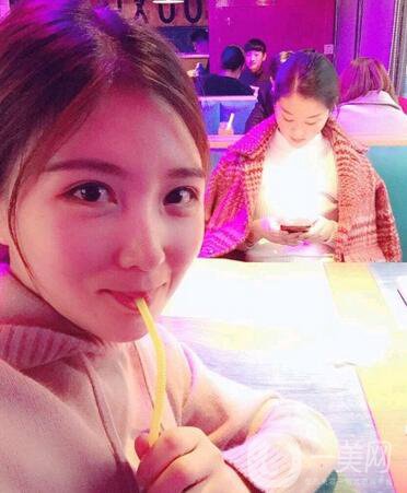 全開(kāi)雙眼皮和開(kāi)眼角