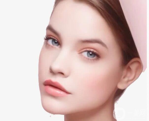 耳軟骨隆鼻費(fèi)用是多少呢?