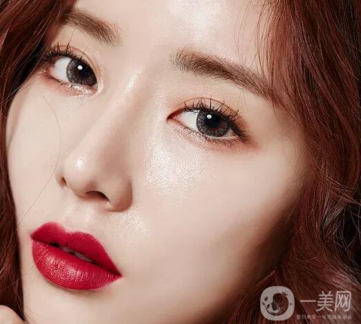 自體隆鼻手術(shù)一般多少錢？