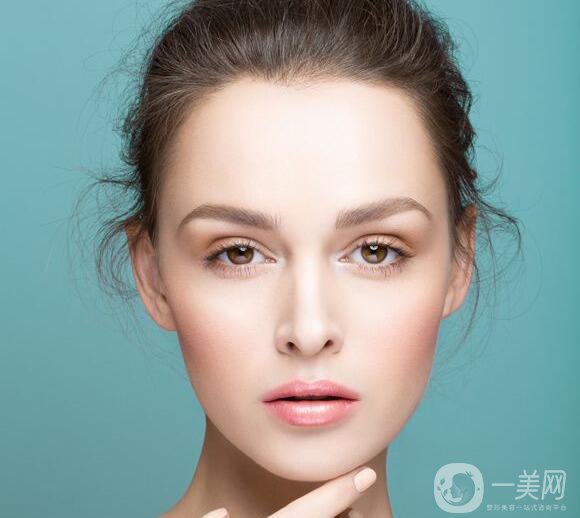 隆鼻整形要多少錢？