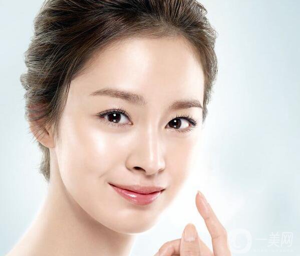 隆鼻整形要多少錢？