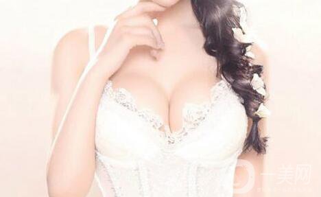 豐胸價(jià)格一般多少錢？