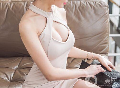 隆胸手術(shù)*常見的有哪些 什么是假體隆胸？