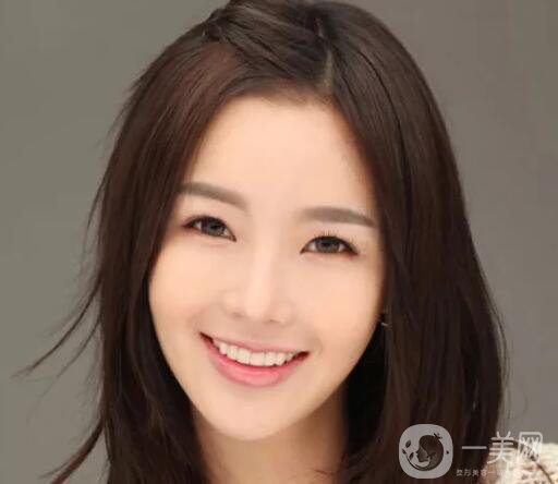 駝峰鼻矯正價(jià)錢(qián)是多少呢？