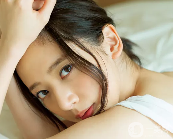 自體脂肪填充眼窩好嗎？