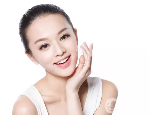 眼窩凹陷填充手術(shù)方式有哪些呢？