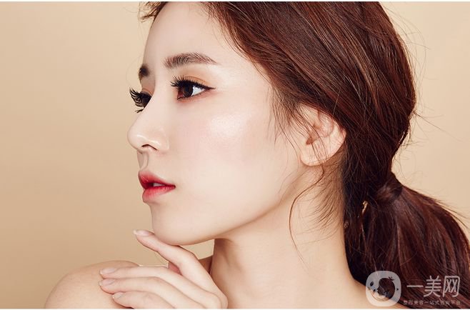 成都割雙眼皮多少錢？