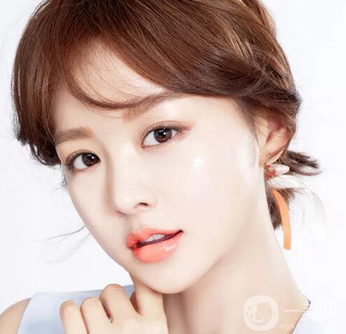 隆鼻術(shù)后恢復(fù)過程是怎樣的呢？