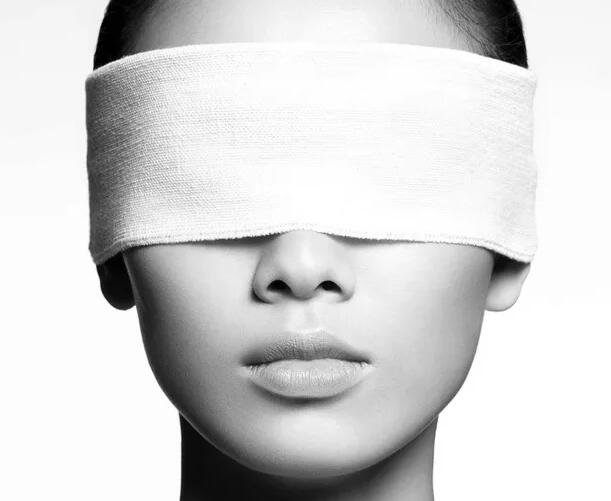 一般割雙眼皮多少錢？影響價(jià)格的因素有哪些？