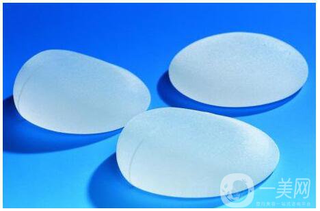 假體隆胸材料圓形和水滴形有什么區(qū)別？