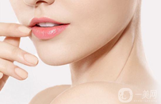 自體脂肪能墊下巴嗎？*果如何？會不會很貴？