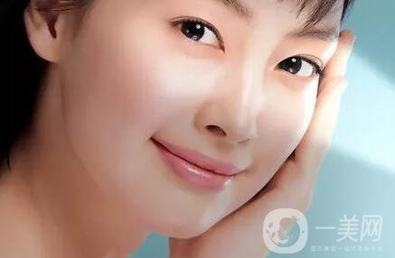 頸部吸脂術(shù)是什么 調(diào)節(jié)雙下巴*果好嗎？