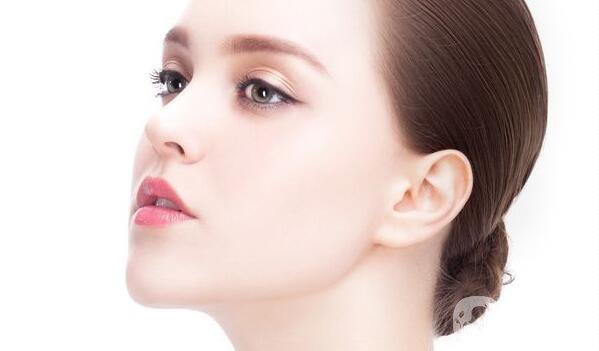 去眼袋內(nèi)吸和內(nèi)切區(qū)別是什么 年輕人適合用哪種？