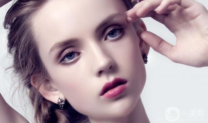 硅膠隆鼻*果究竟如何 好不好？