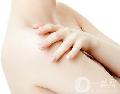 *脫毛一次要多少費(fèi)用呢？