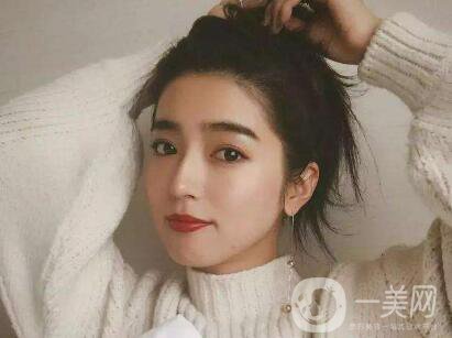 割完雙眼皮多久能化妝 如何護(hù)理能盡快恢復(fù)？