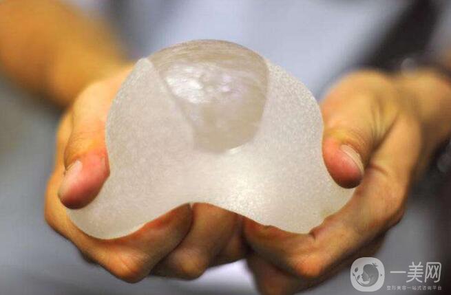 關(guān)于隆胸你需要知道這些 隆胸*指南