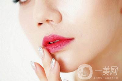 瑞藍(lán)玻尿酸豐唇注意事項