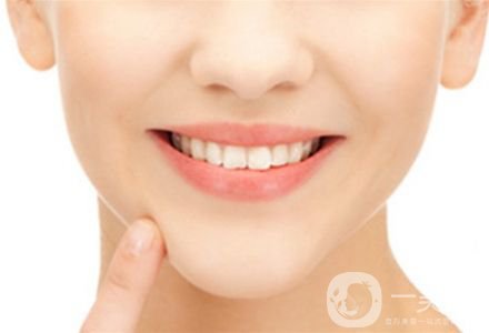 硅膠墊下巴多少錢 硅膠墊下巴的費(fèi)用