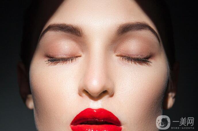 單眼皮怎么變雙眼皮 雙眼皮手術(shù)的方法