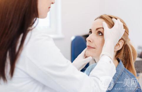 硅膠墊下巴要多少錢？?jī)r(jià)格高不高？