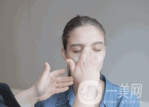 痤瘡面部手術(shù)適合你嗎 面部痤瘡*佳調(diào)節(jié)方法