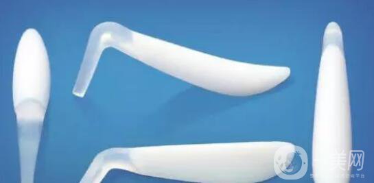 硅膠隆鼻和膨體隆鼻的優(yōu)缺點(diǎn)