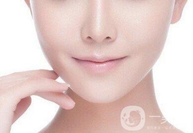 硅膠墊下巴要疼幾天？如何緩解這種疼痛感？