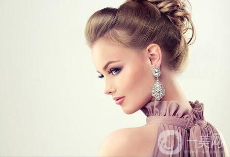 *后怎樣護理鼻頭?能捏嗎?