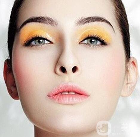 骨粉隆鼻后遺癥是怎樣的?鼻子會(huì)潰爛嗎?