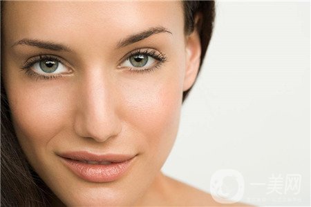 假體隆鼻*果如何？多久可以看到*果呢？