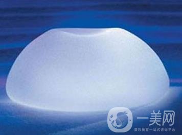 妙桃隆胸費用的價位大概是多少？