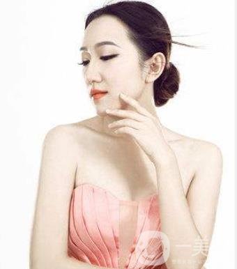 娜高假體隆胸多少錢？?jī)r(jià)格受哪些因素影響？