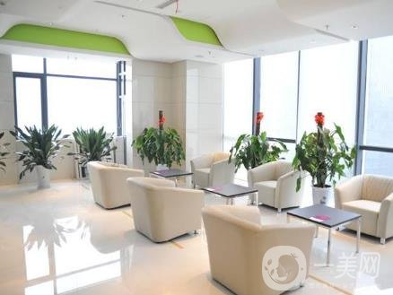 鄭州虎珂醫(yī)療美容價格表