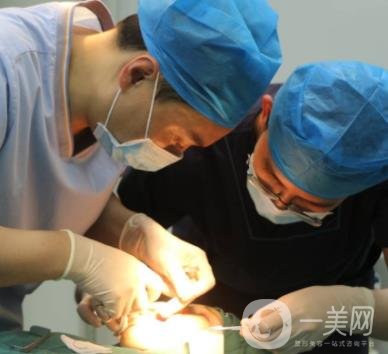 上海時(shí)光醫(yī)院何晉龍磨骨怎么樣？價(jià)格表及術(shù)后*果分享