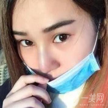 上海市第一人民醫(yī)院整形科隆鼻大概要多少錢(qián)?附價(jià)格明細(xì)一覽表