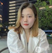 近眼袋沒有了心情當然是越來越好呀，忙著工作忙著健身