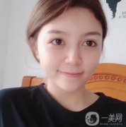 做完面部拉皮手術(shù)后的這些天，醫(yī)院的護(hù)士美女也特別貼心，一直和我聯(lián)系關(guān)心