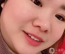 牙齒是人體的重要組成部分，整潔潔白可以提升人的整體體質(zhì)，讓微笑時(shí)更有感