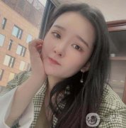 看到別人的皮膚都那么的年輕好看，我自己多少有些沮喪